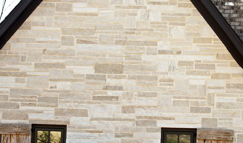 Splitfaced Alabama Limesone and Indiana Limestone Veneer Blend