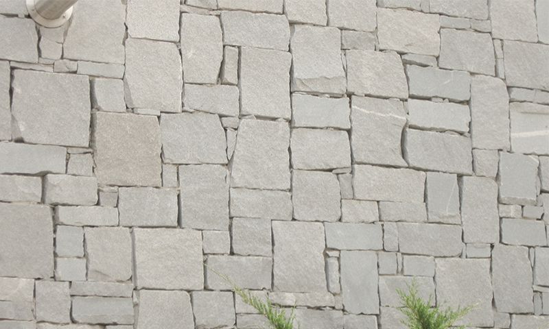  Salt and Pepper Granite Rubble Laid in a Random Dry Stack Pattern