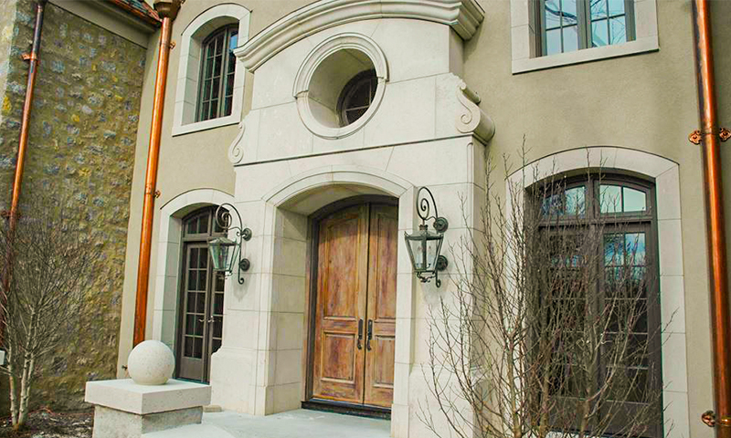 Custom Moscato Creme Limestone Entranceway