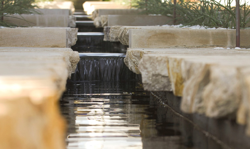 Splitface Edge Limestone Fountain Coping