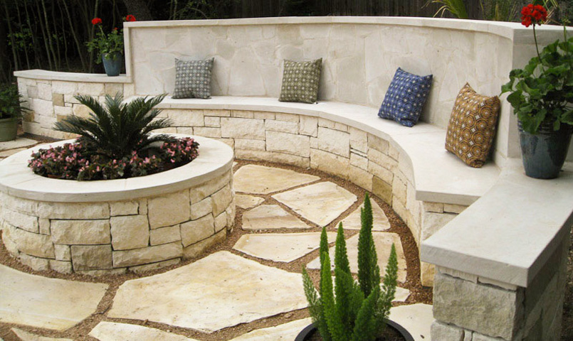 Beignet Limestone Veneer with Beignet Limestone Seat and Wall Cap