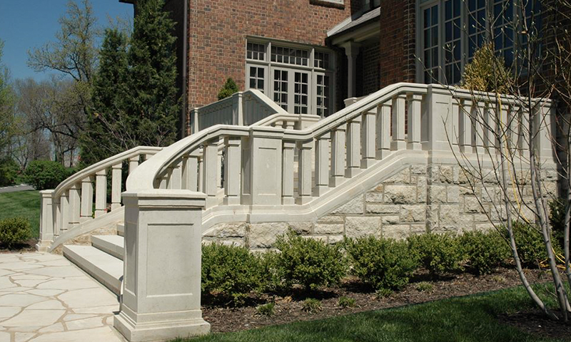 Balustrade System On Steps