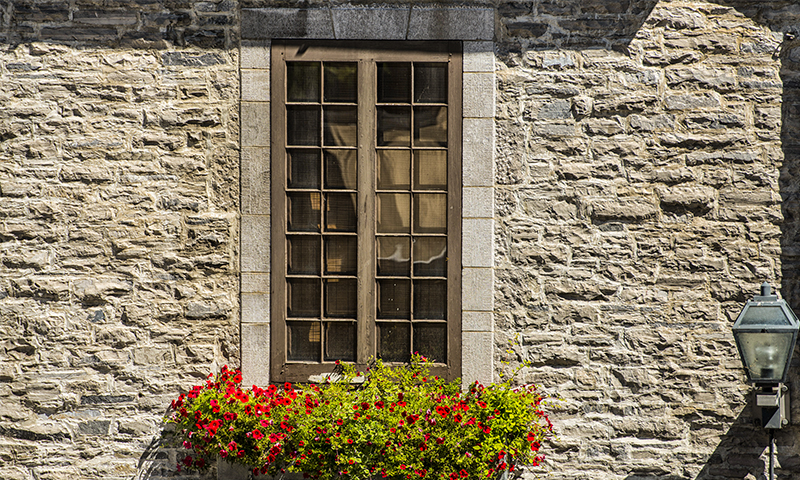 Indiana Limestone Window Surround with Dolomitic Limestone
