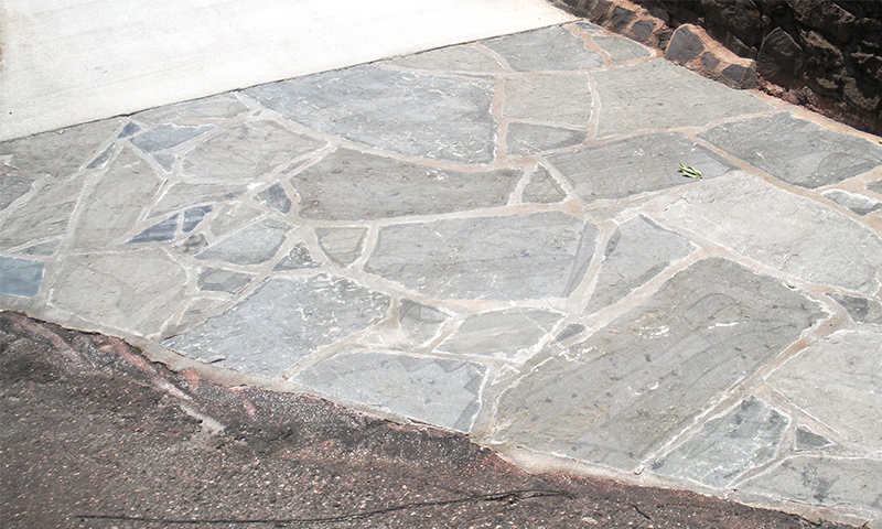 Blue Grey Flagstone Driveway Apron