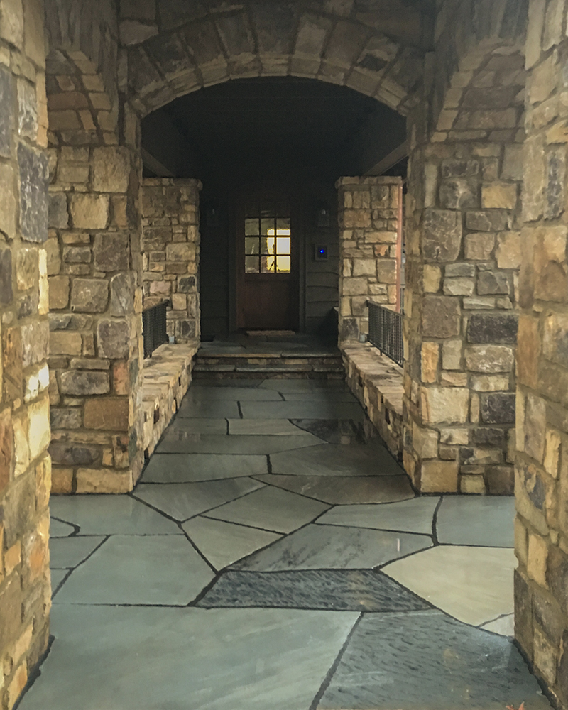 Irregular Shaped Blue Grey Flagstone Slabs with Sawn Edges for a Tighter Joint