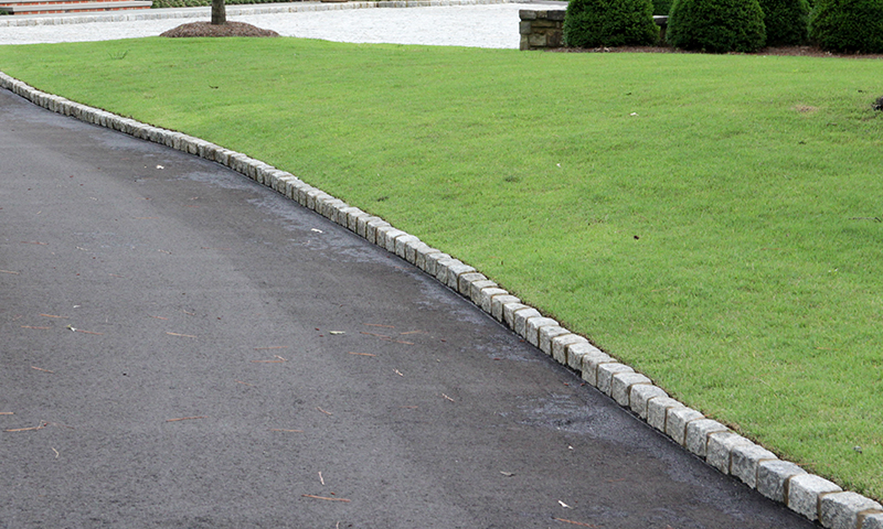 Salt and Pepper Granite Drive Way Curbing