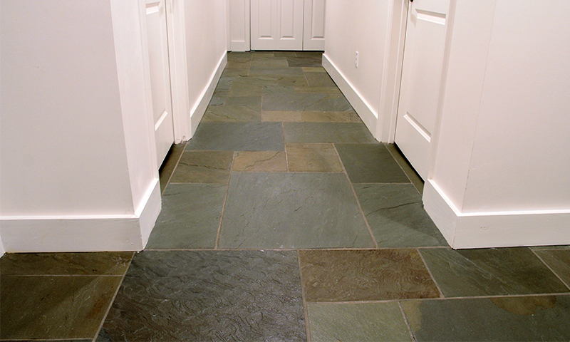 Sealed Full Color Range Natural Cleft Pennsylvania Bluestone Interior Flooring