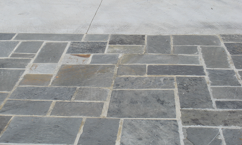  Snapped Blue Grey Random Pattern Sandstone Flooring