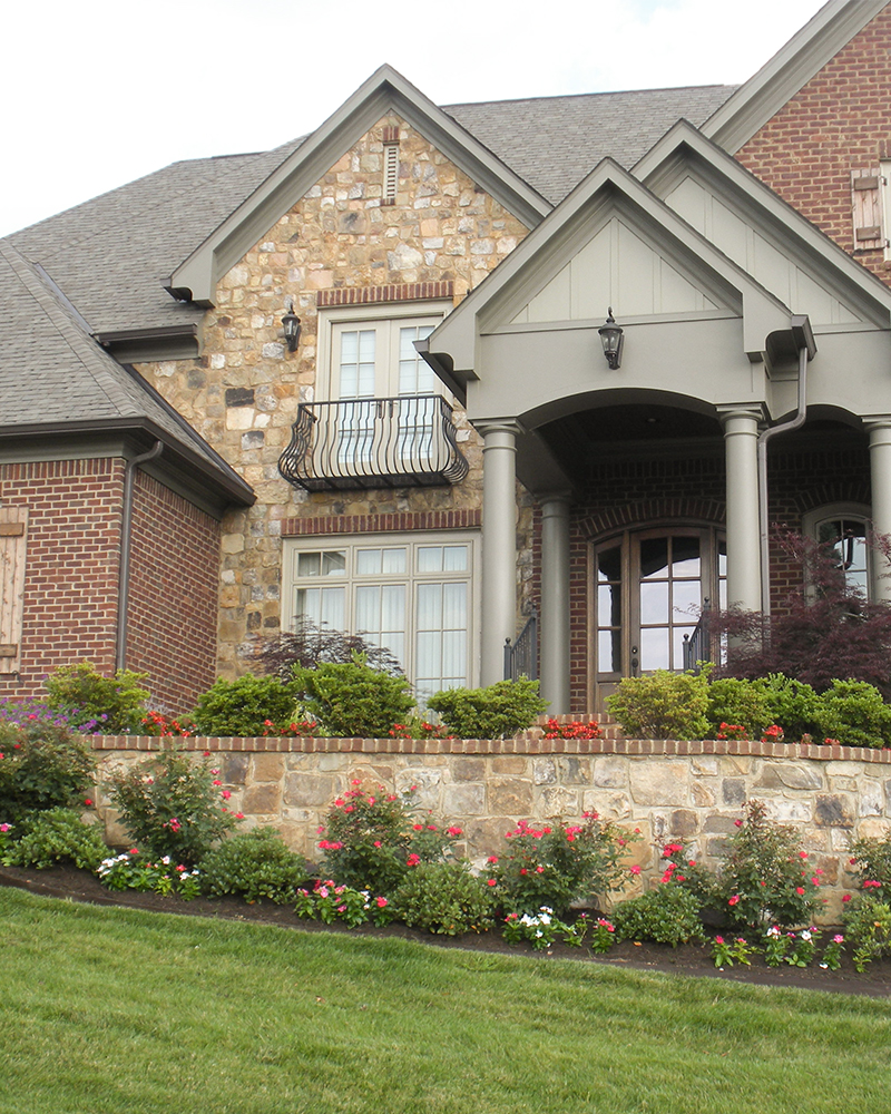 Squared Random Moss Rock (Fieldstone Ashlar)