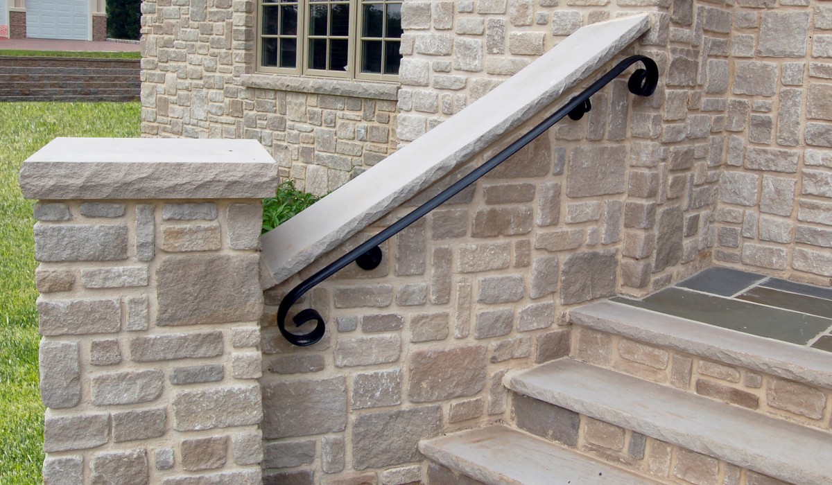 Indiana Limestone Wall Cap with Splitface Veneer